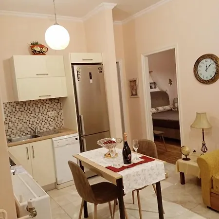 Ennie's Place Apartamento
