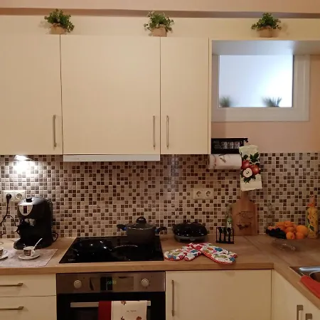 Διαμέρισμα Ennie's Place *