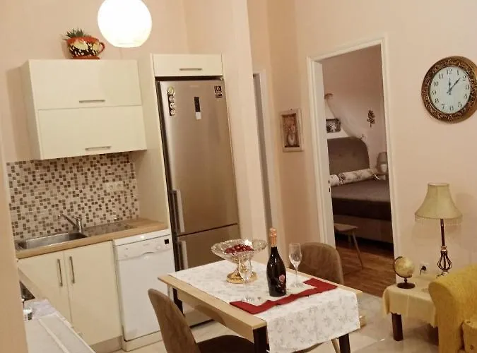Ennie's Place דירה